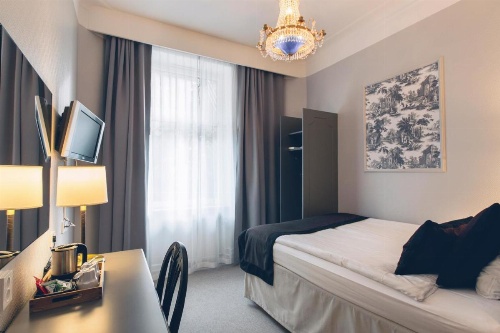 Crystal Plaza Hotel image 12