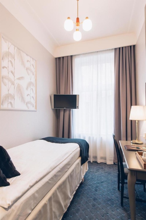 Crystal Plaza Hotel image 13