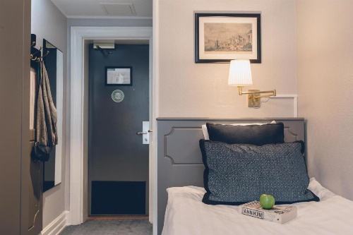 Crystal Plaza Hotel image 14