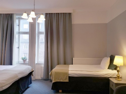 Crystal Plaza Hotel image 2