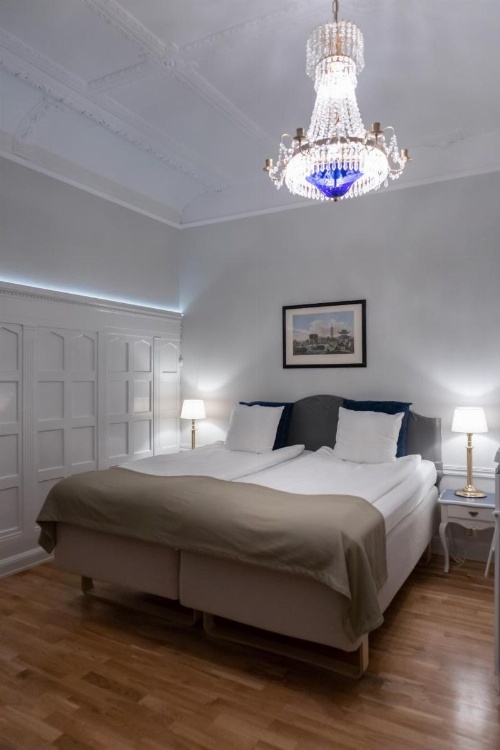 Crystal Plaza Hotel image 32