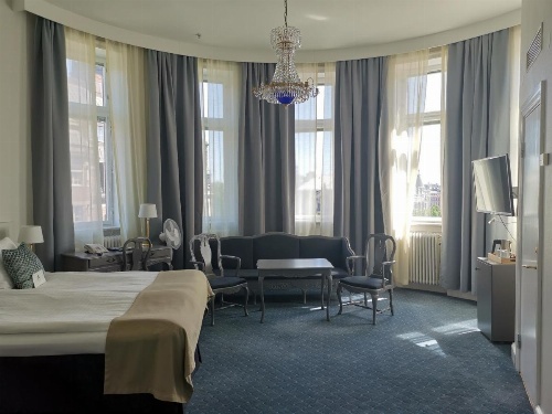 Crystal Plaza Hotel image 35