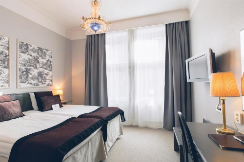 Crystal Plaza Hotel image 42