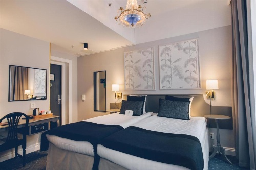 Crystal Plaza Hotel image 43